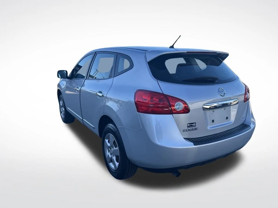 2011 Nissan Rogue - Image 3 of 7