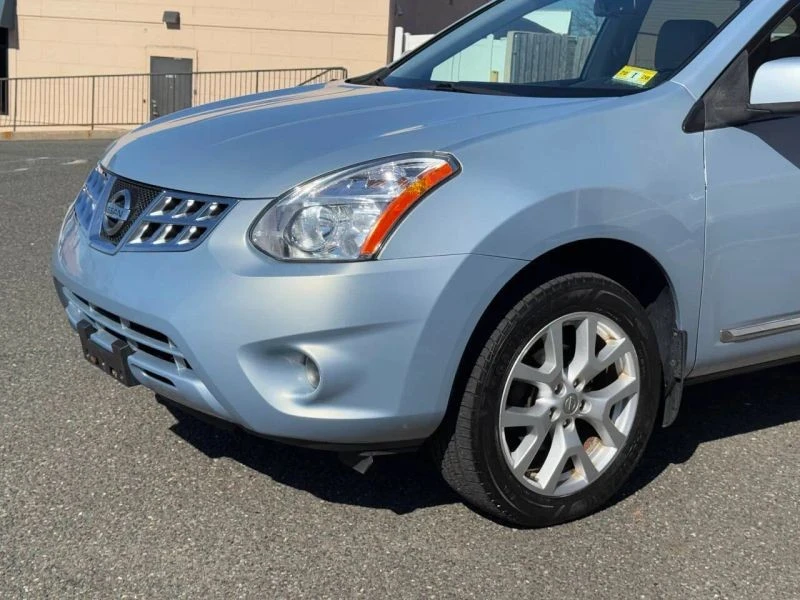 2011 Nissan Rogue - Image 6 of 12