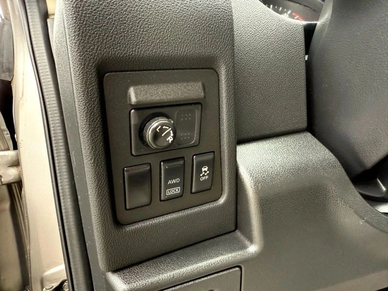 2011 Nissan Rogue - Image 12 of 12