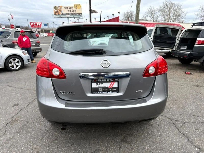 2011 Nissan Rogue - Image 7 of 12