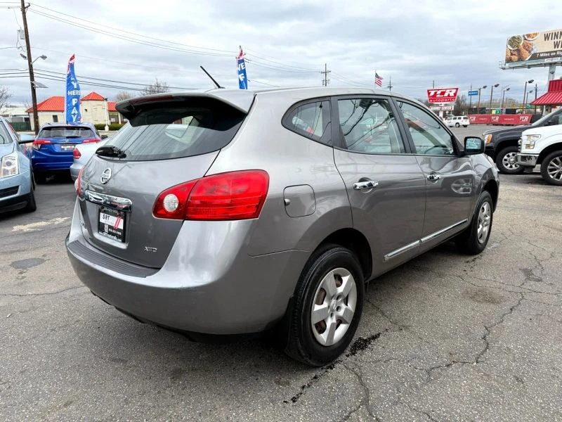 2011 Nissan Rogue - Image 8 of 12