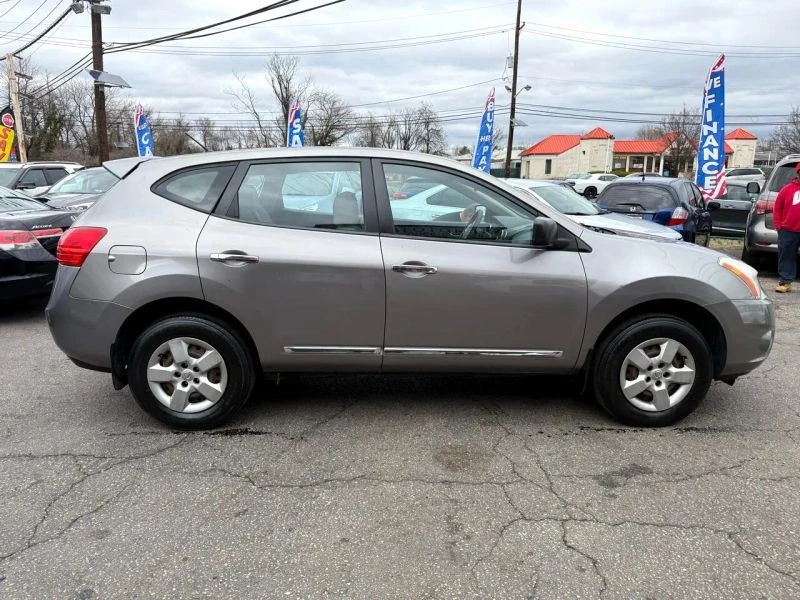 2011 Nissan Rogue - Image 4 of 12