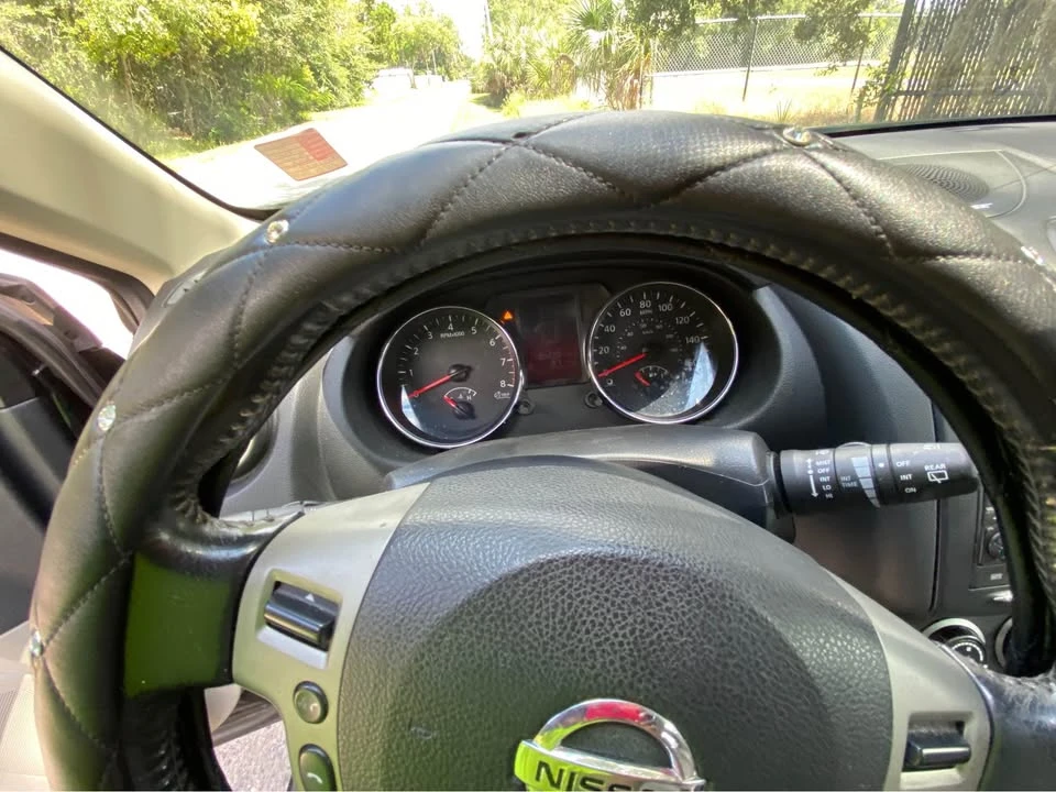 2011 Nissan Rogue - Image 2 of 6