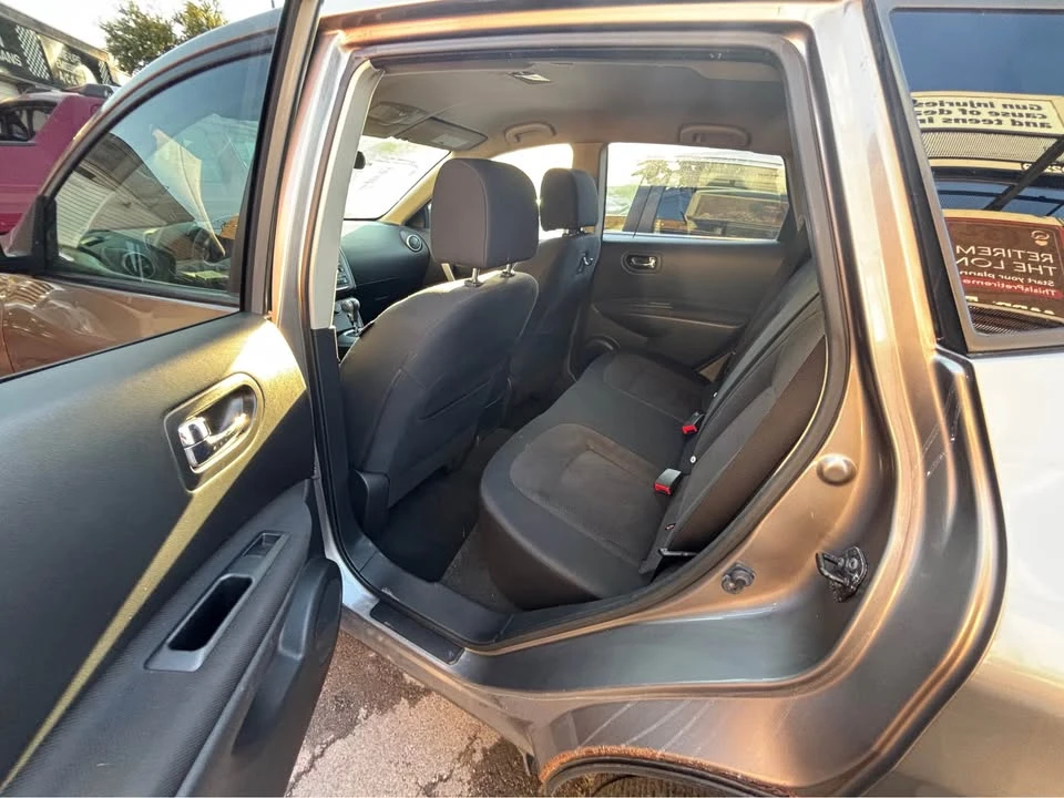 2011 Nissan Rogue - Image 5 of 7