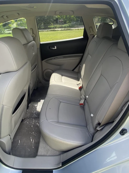 2011 Nissan Rogue - Image 6 of 10