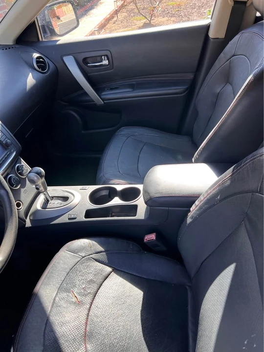 2011 Nissan Rogue - Image 8 of 11