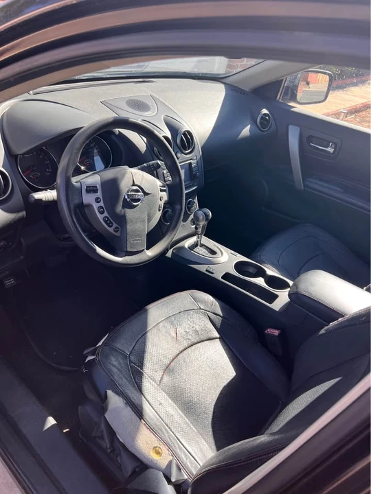 2011 Nissan Rogue - Image 7 of 11