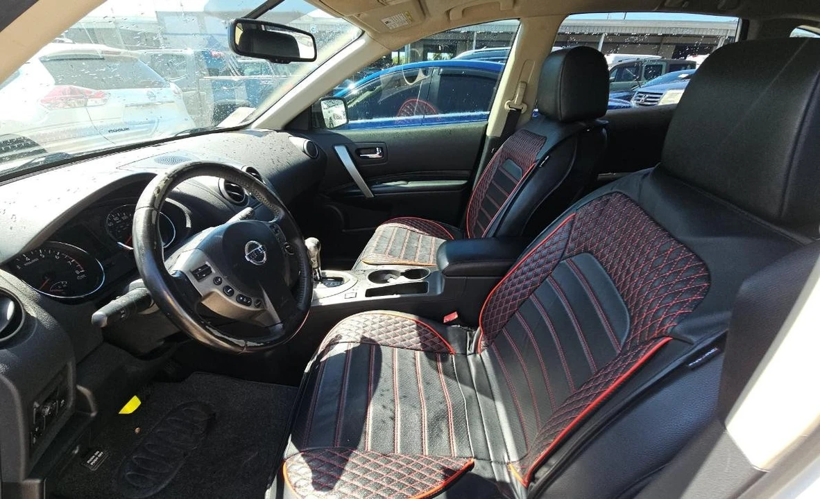 2011 Nissan Rogue - Image 7 of 14