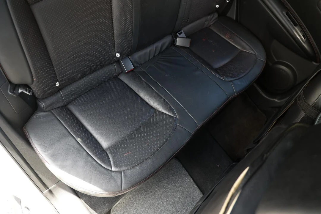2011 Nissan Rogue - Image 12 of 21
