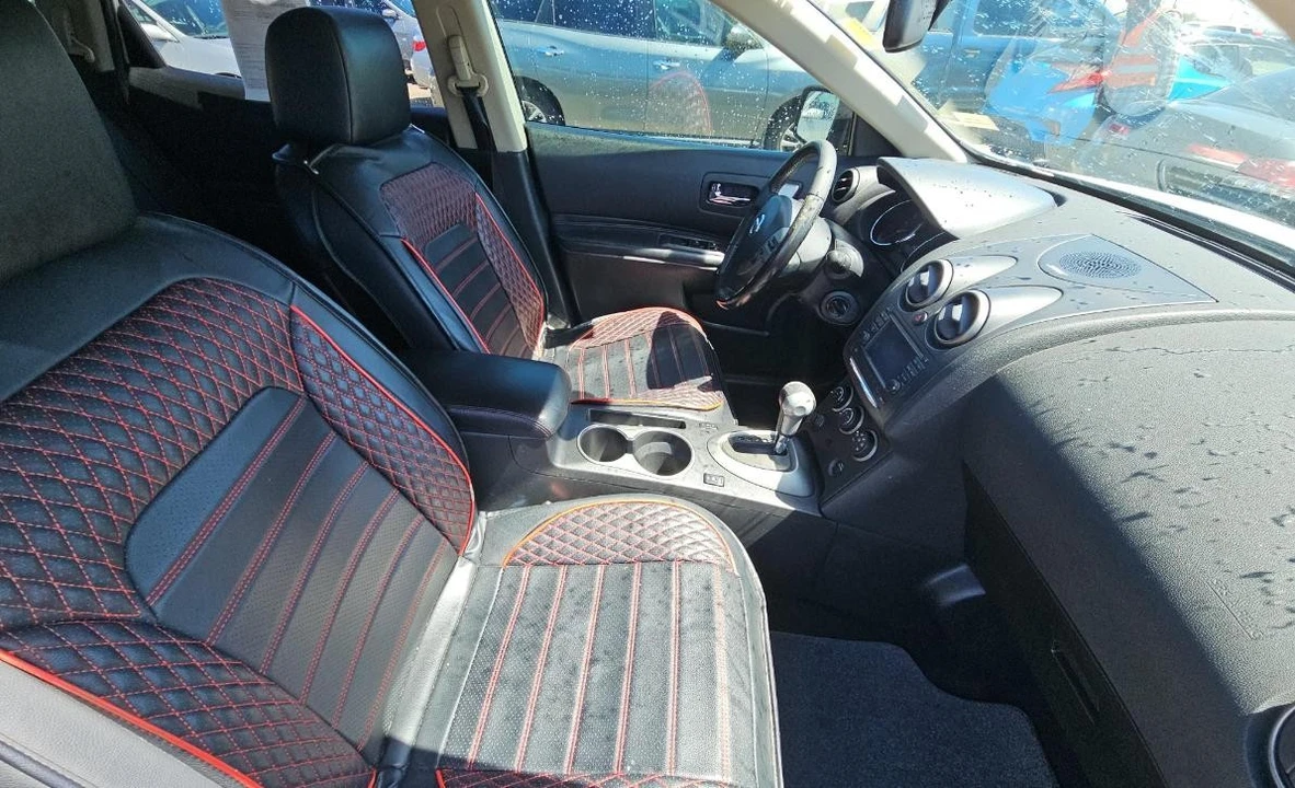 2011 Nissan Rogue - Image 8 of 14
