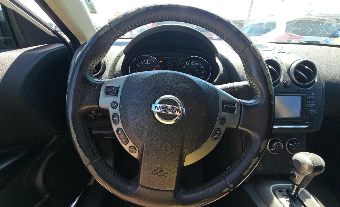 2011 Nissan Rogue - Image 10 of 14