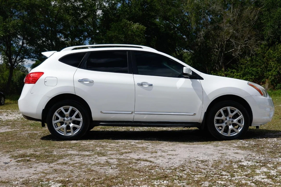 2011 Nissan Rogue - Image 13 of 21