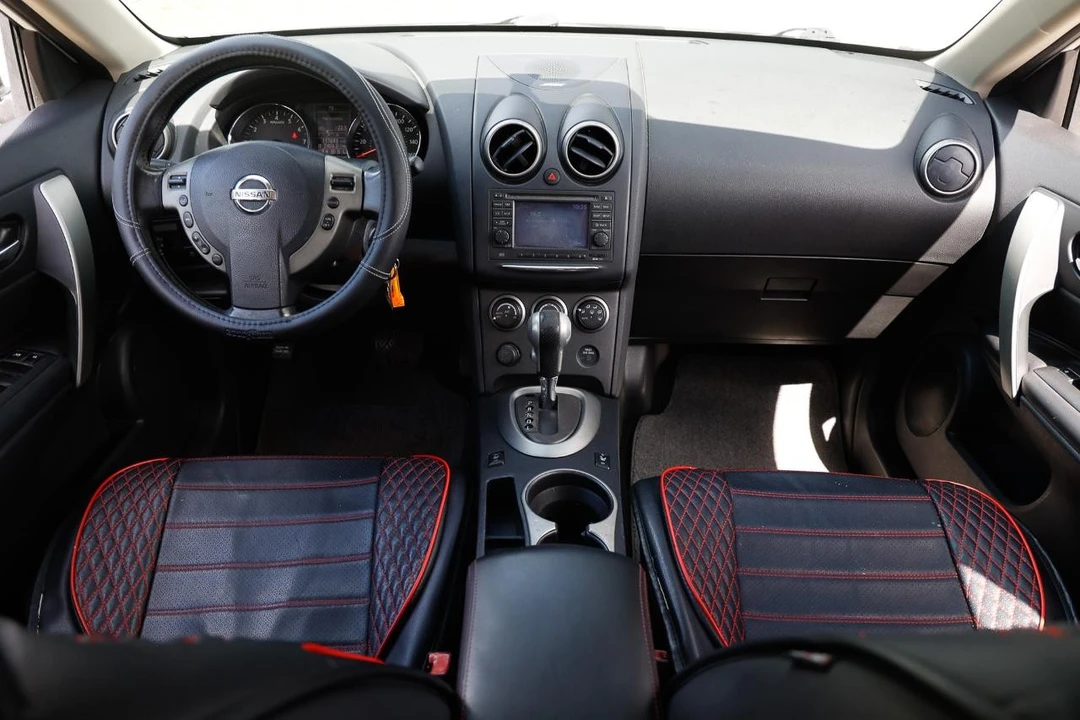 2011 Nissan Rogue - Image 2 of 21