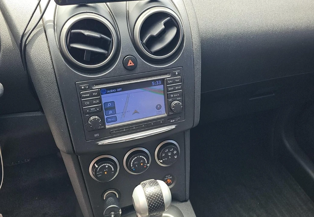 2011 Nissan Rogue - Image 11 of 14