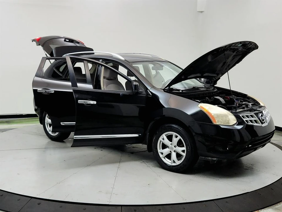 2011 Nissan Rogue - Image 10 of 12