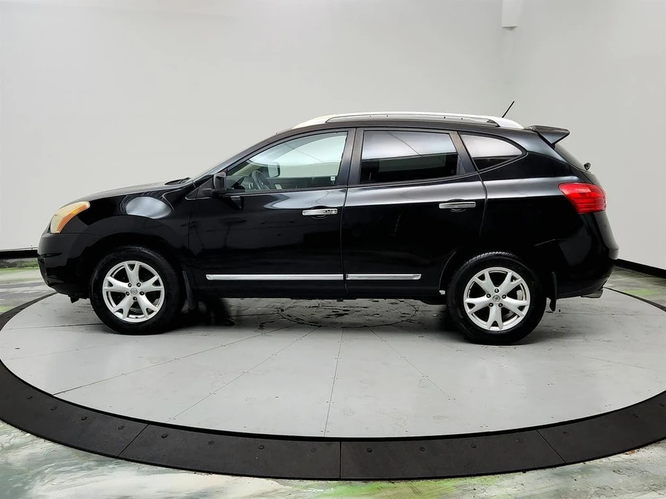 2011 Nissan Rogue - Image 8 of 12