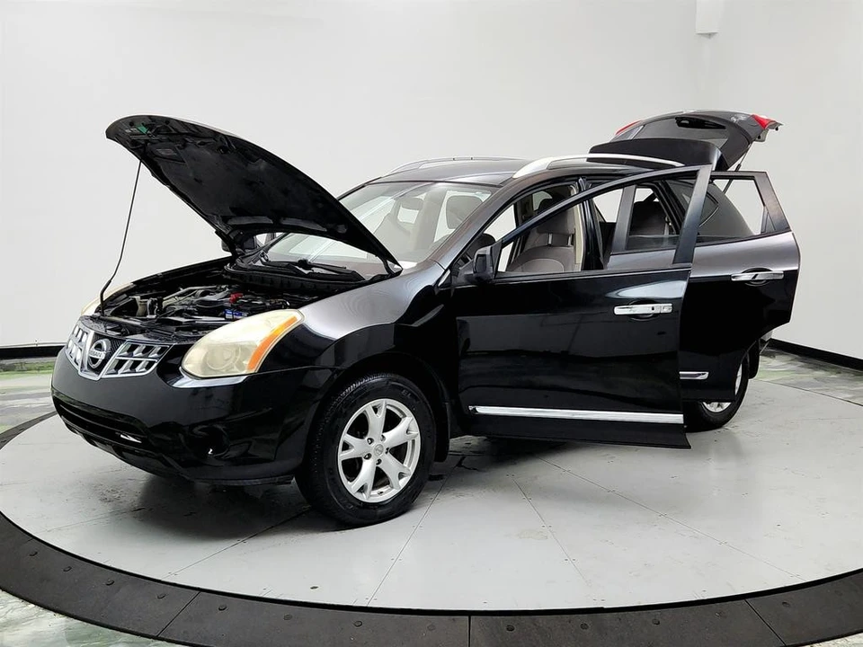 2011 Nissan Rogue - Image 9 of 12