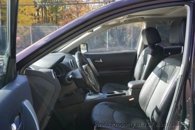 2011 Nissan Rogue - Image 9 of 12