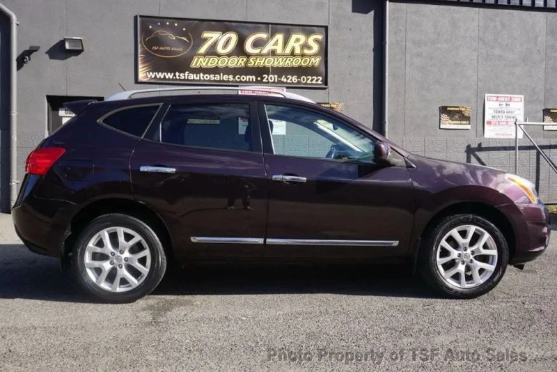 2011 Nissan Rogue - Image 8 of 12