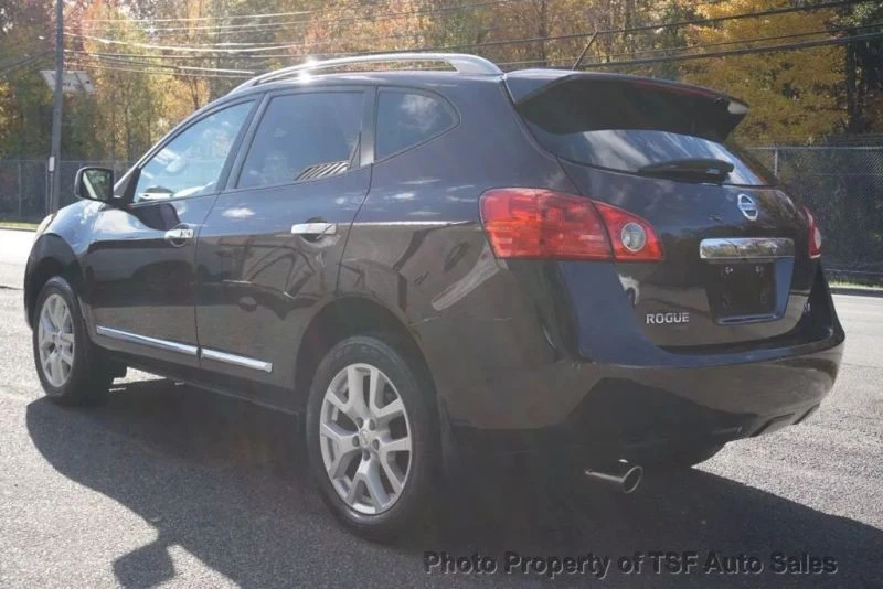 2011 Nissan Rogue - Image 5 of 12
