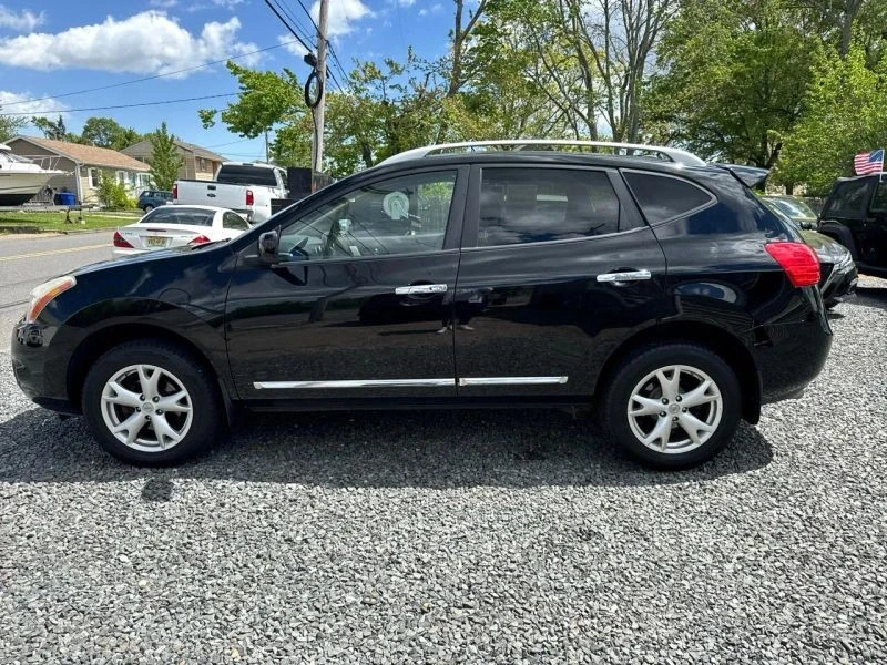 2011 Nissan Rogue - Image 2 of 12
