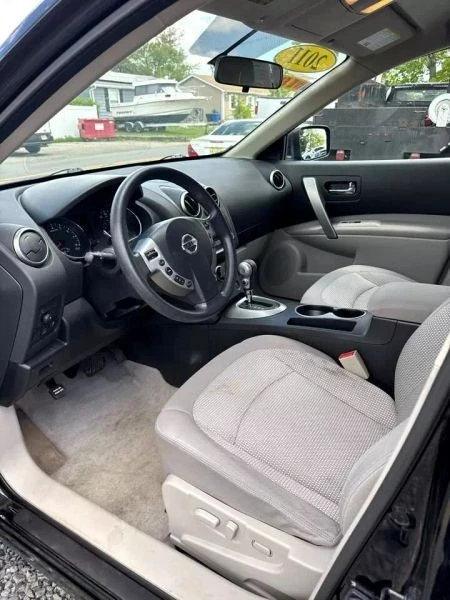 2011 Nissan Rogue - Image 10 of 12