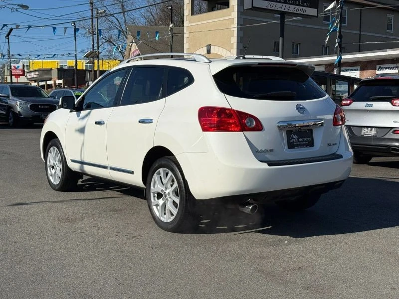 2011 Nissan Rogue - Image 5 of 12