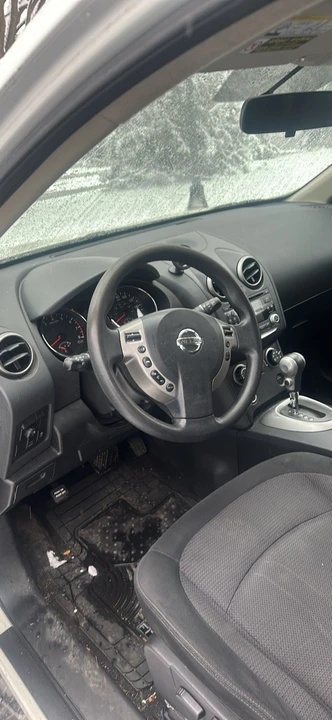 2011 Nissan Rogue - Image 19 of 21
