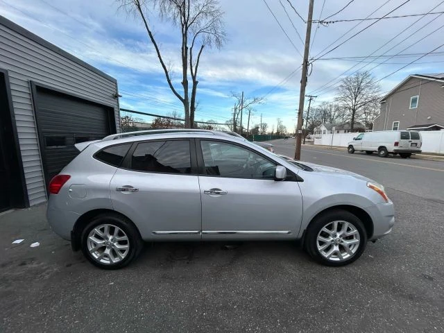 2011 Nissan Rogue - Image 3 of 15