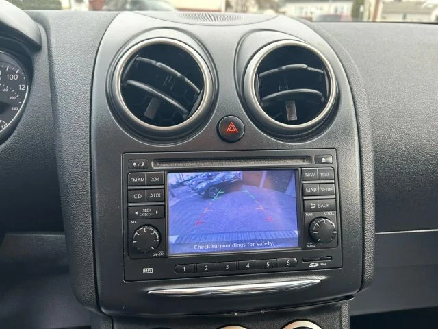 2011 Nissan Rogue - Image 10 of 15