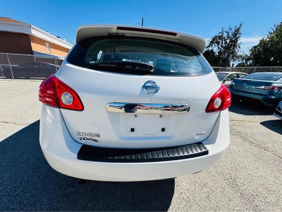 2011 Nissan Rogue - Image 6 of 18