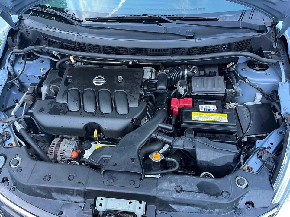 2011 Nissan Versa - Image 7 of 11