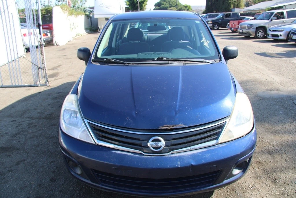 2011 Nissan Versa - Image 9 of 21