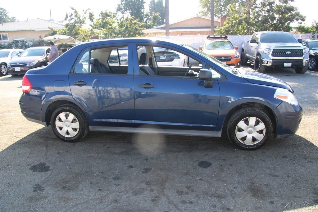 2011 Nissan Versa - Image 7 of 21