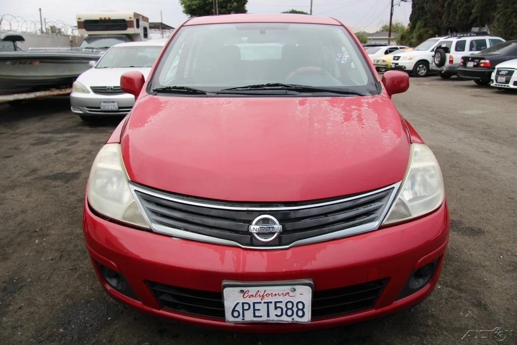2011 Nissan Versa - Image 9 of 21