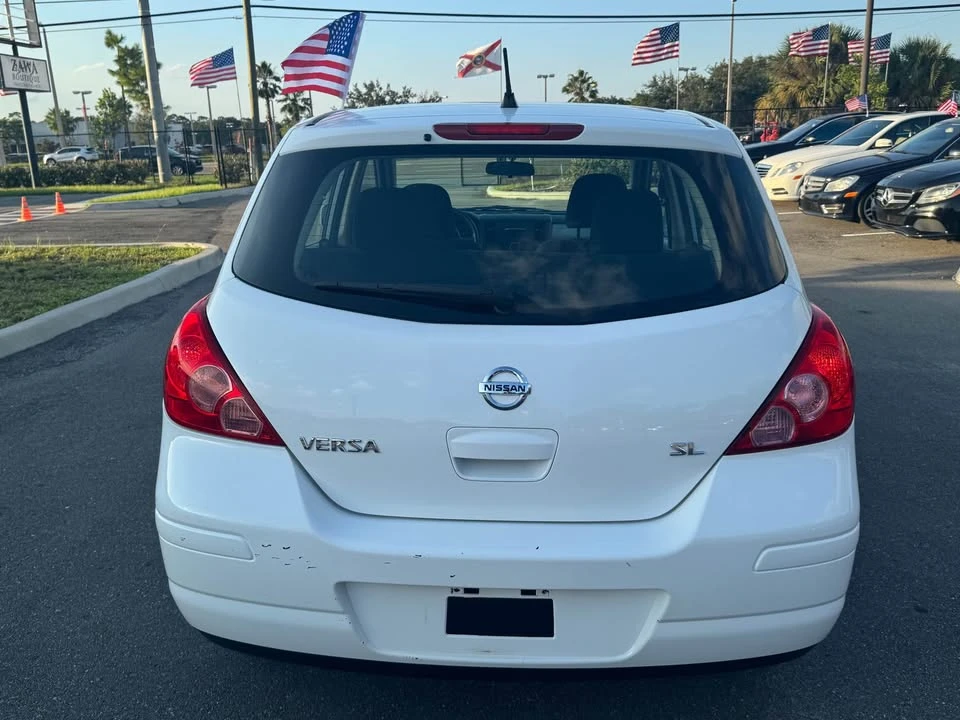 2011 Nissan Versa - Image 6 of 16