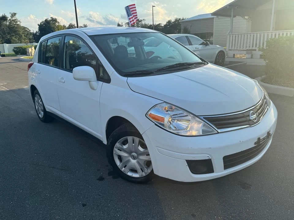 2011 Nissan Versa - Image 3 of 16