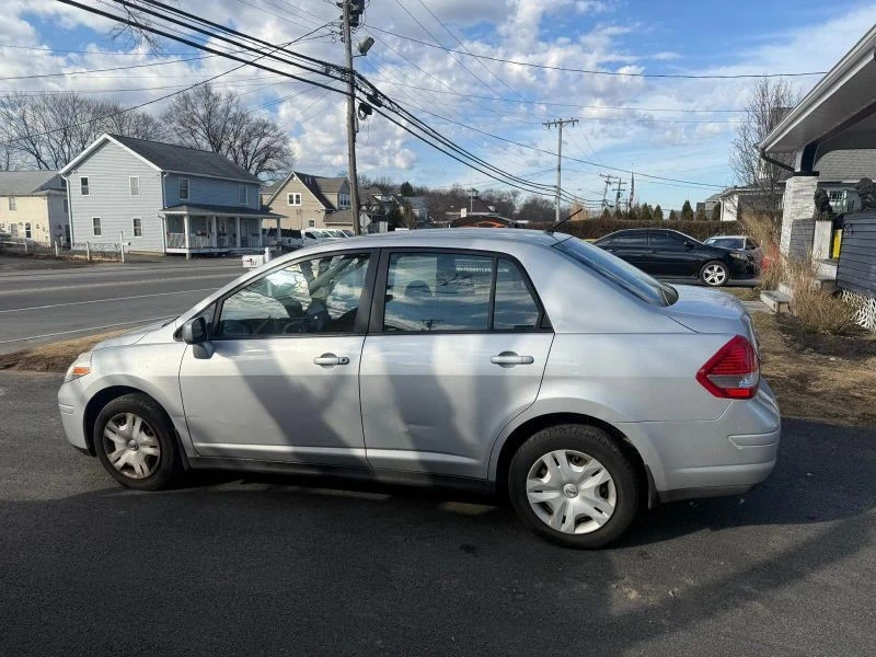 2011 Nissan Versa - Image 3 of 12