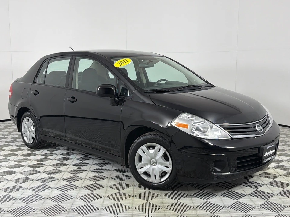 2011 Nissan Versa - Image 2 of 12