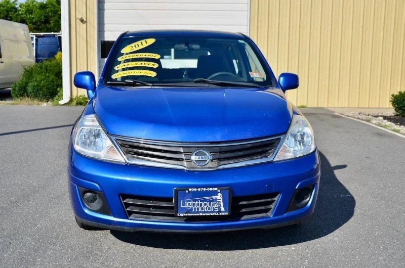 2011 Nissan Versa - Image 3 of 12