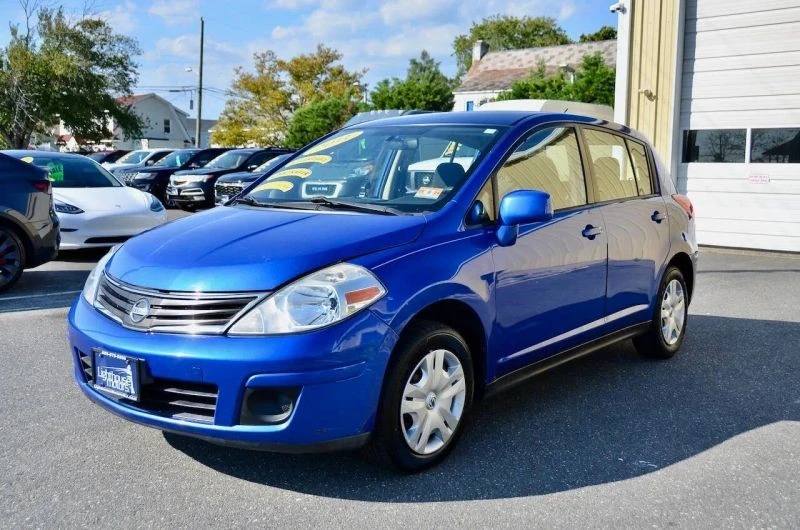 2011 Nissan Versa - Image 5 of 12