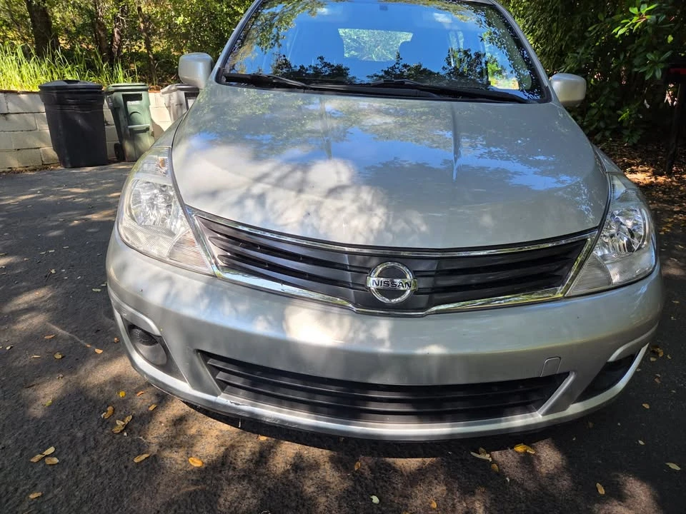 2011 Nissan Versa - Image 4 of 15