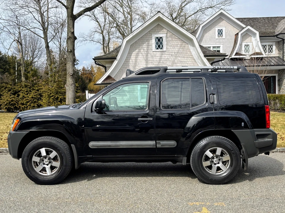 2011 Nissan Xterra 2nd Gen - Image 10 of 29