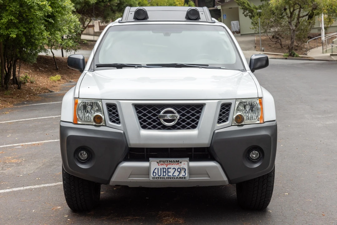2011 Nissan Xterra 2nd Gen - Image 2 of 31