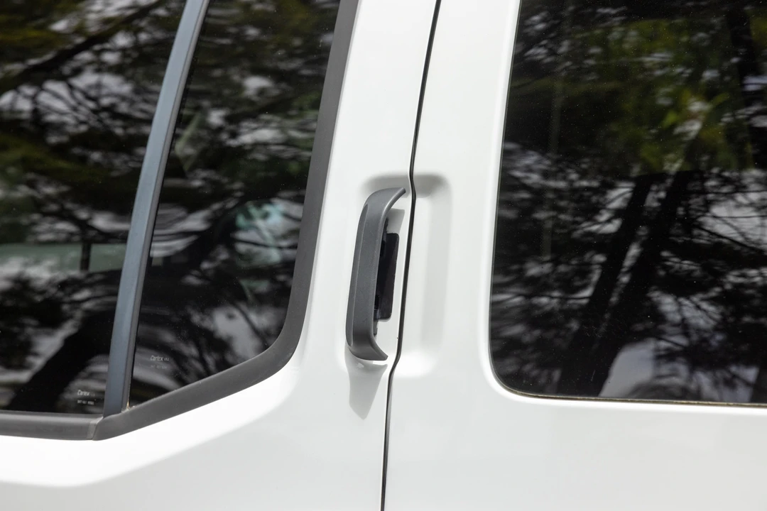 2011 Nissan Xterra 2nd Gen - Image 19 of 31