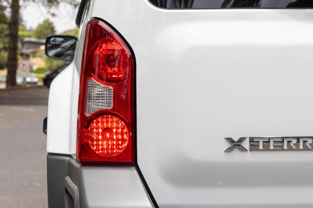 2011 Nissan Xterra 2nd Gen - Image 25 of 31