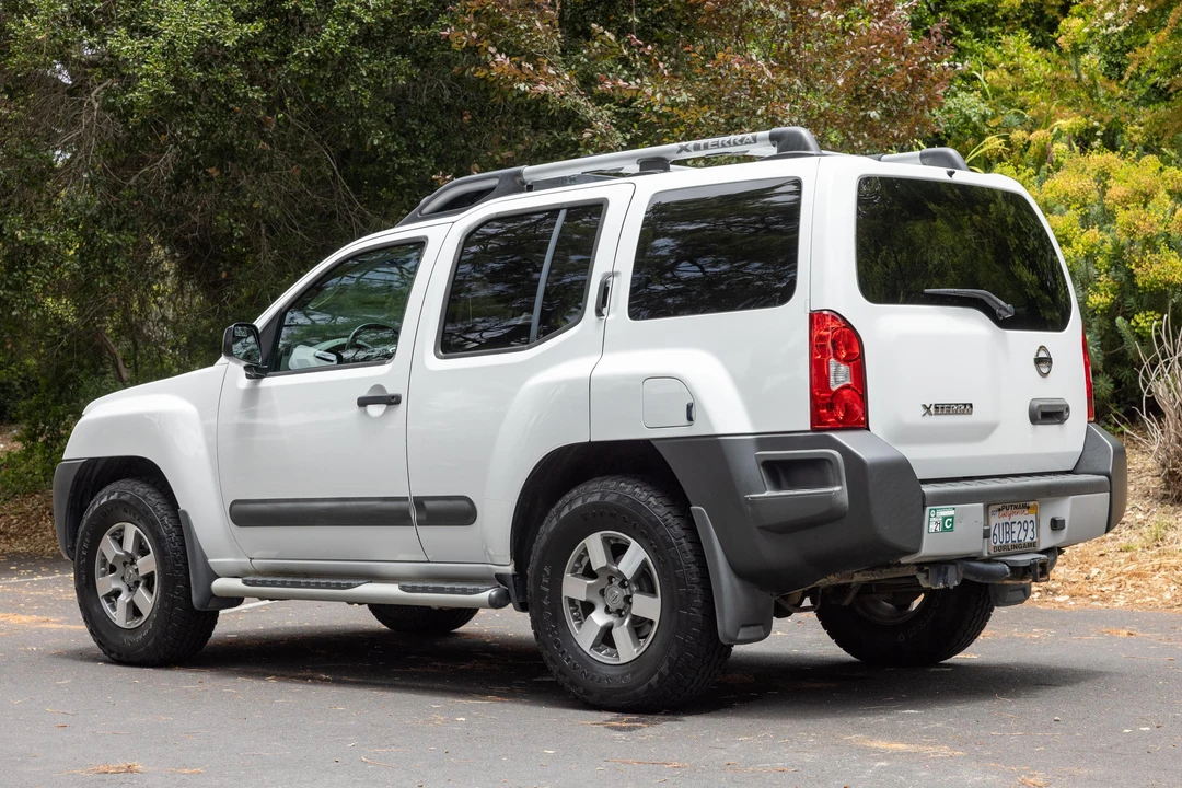 2011 Nissan Xterra 2nd Gen - Image 6 of 31