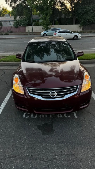 2011 Nissan Altima 4th Gen - Image 2 of 13