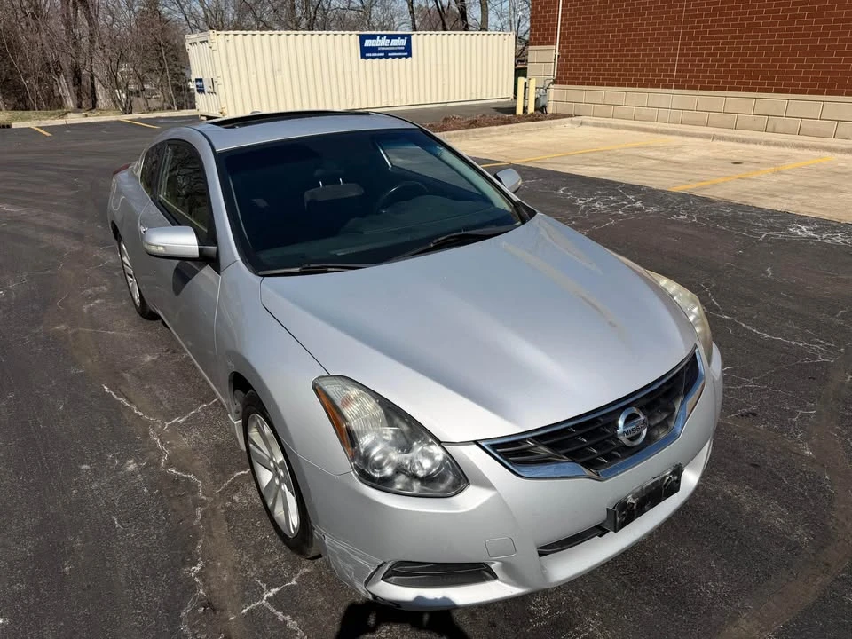 2011 Nissan Altima 4th Gen - Image 2 of 3