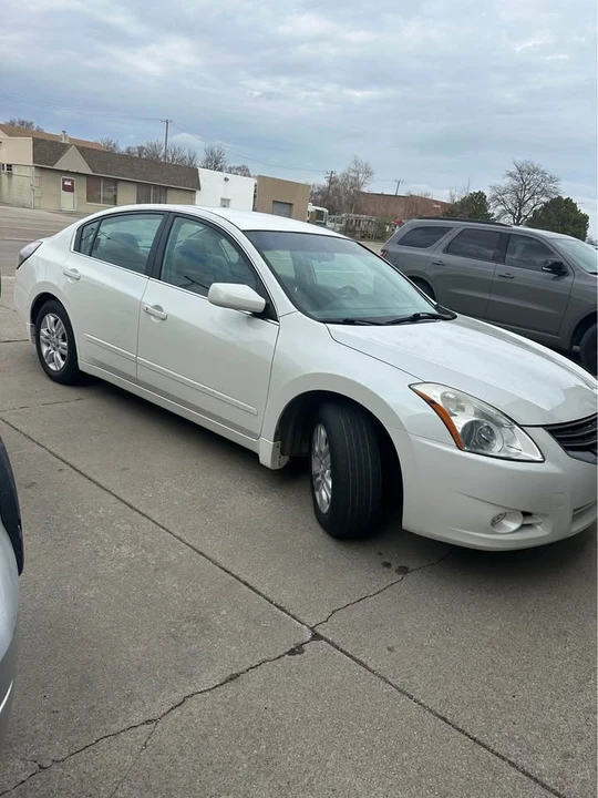 2011 Nissan Altima 4th Gen - Image 4 of 7